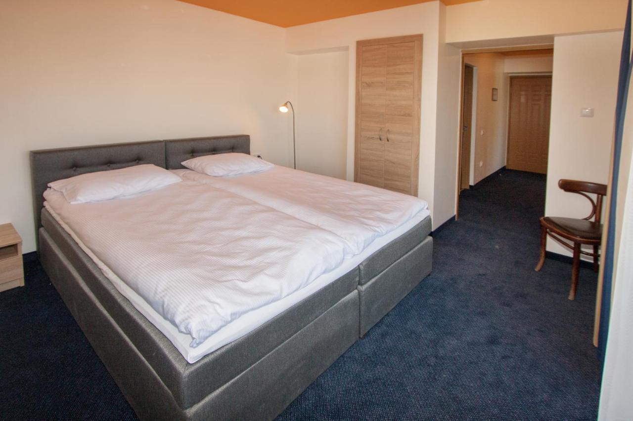 Tauras Center Hotel พาลังกา ภายนอก รูปภาพ