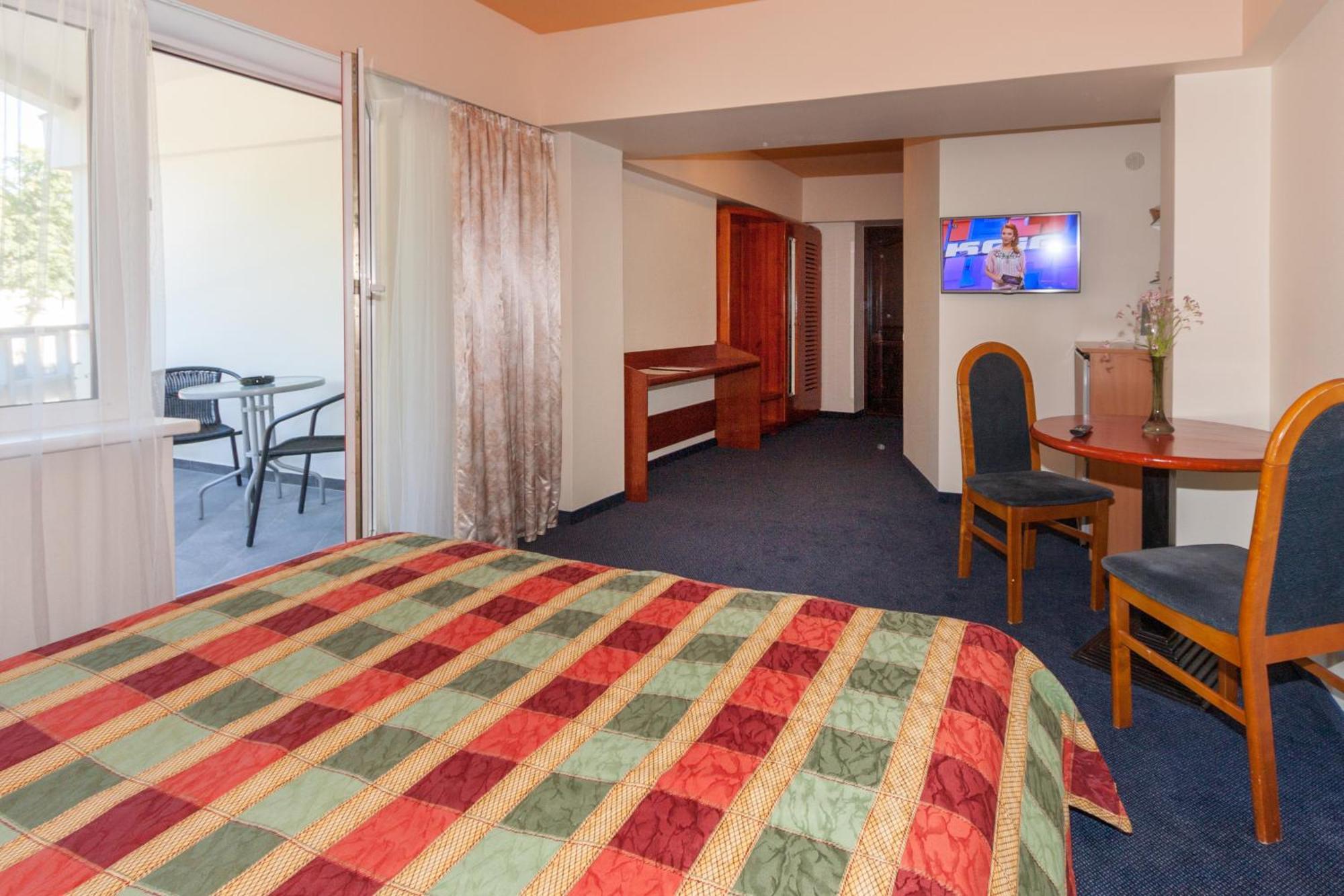Tauras Center Hotel พาลังกา ห้อง รูปภาพ
